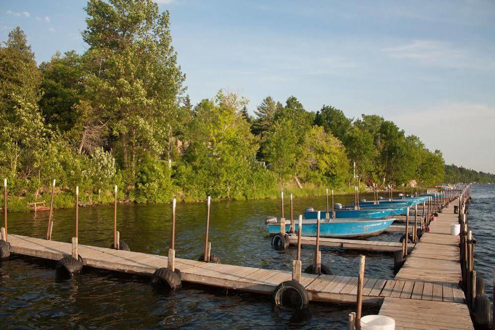 Lake Dalrymple Resort Lagoon City 외부 사진